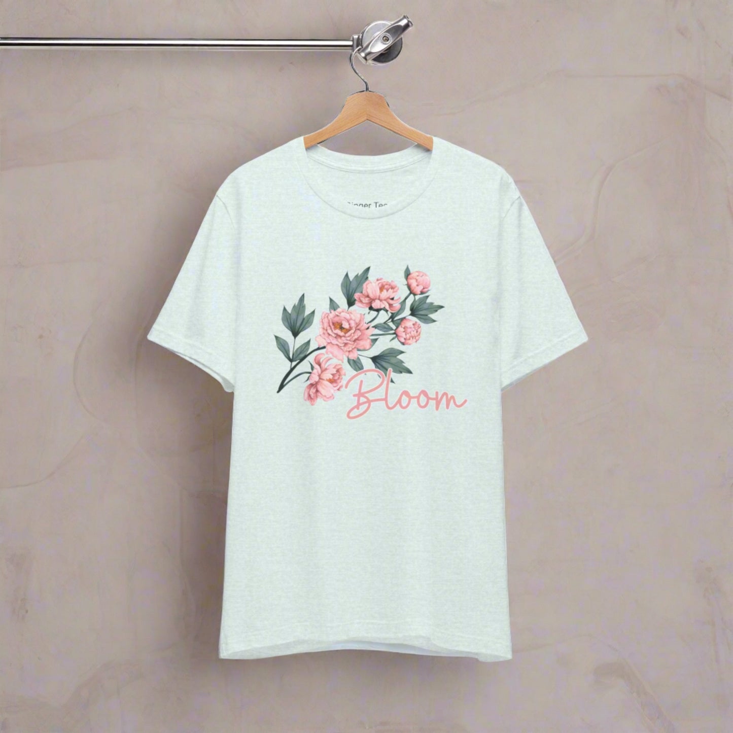 Bloom floral t-shirt in soft colors