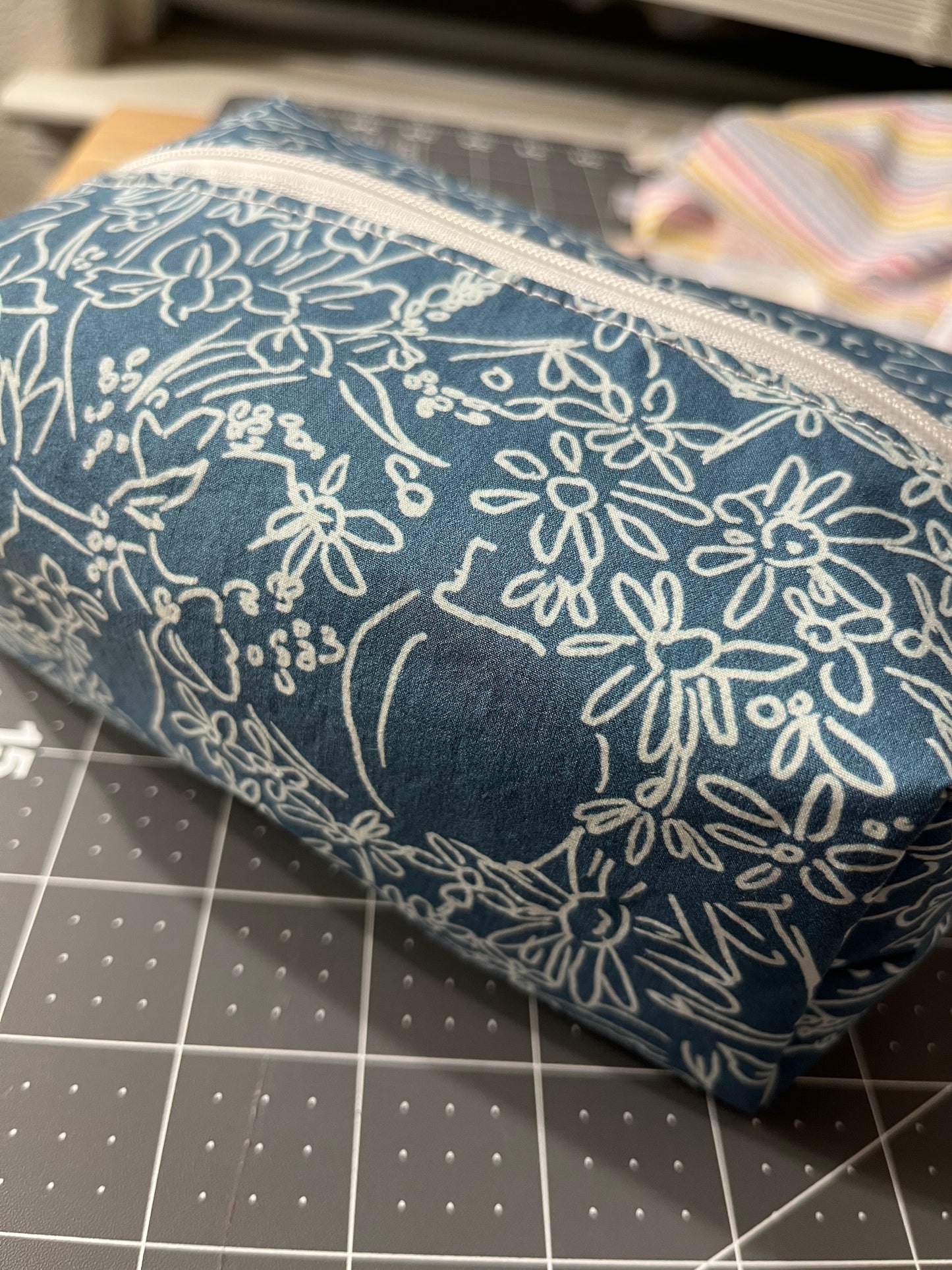 Handmade Floral Makeup Bag – Blue & White Flower Print