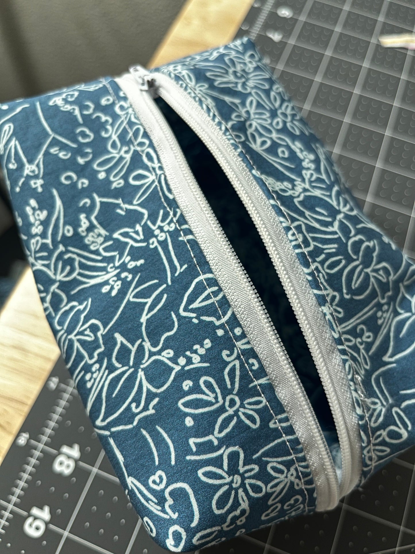 Handmade Floral Makeup Bag – Blue & White Flower Print
